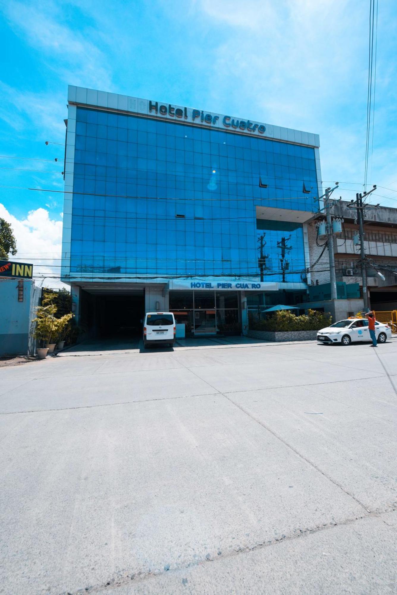 Hotel Pier Cuatro Cebu Stadt Exterior foto